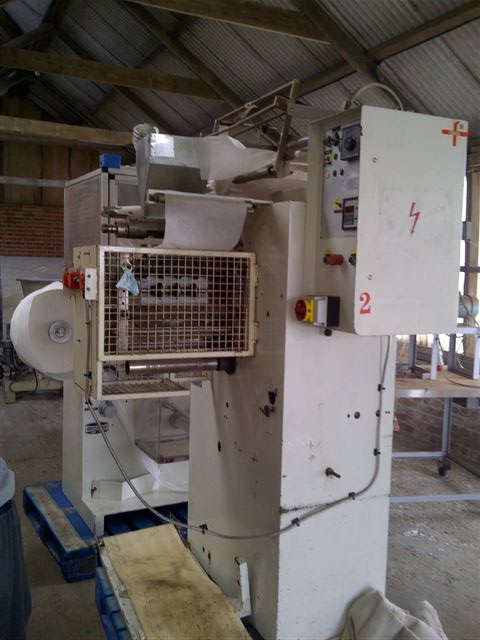 Universal Pack 4 Lane Square bags