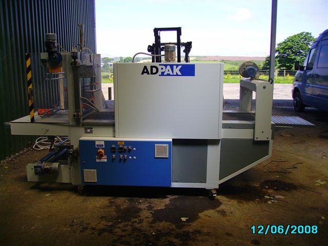 Adpak Easy 700 Semi-Automatic